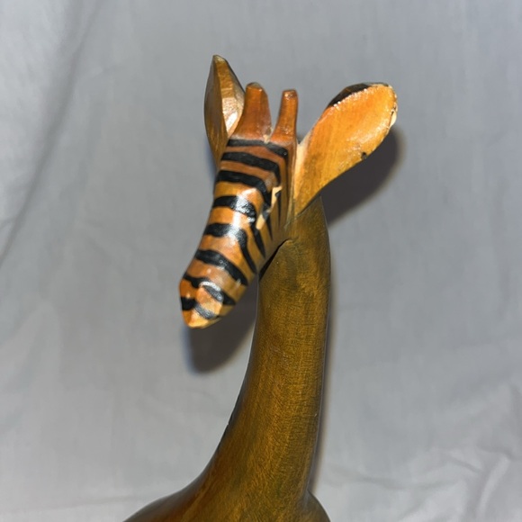 Hand carved giraffe, by craftsmen of Kenya from African muhuhu wood 12” tall - Picture 6 of 17